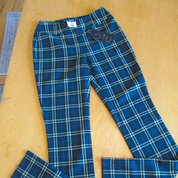 NWT- D&G Grn Plaid Poly/wool Trouser slim flare leg- size 24 w/ unfinished hem